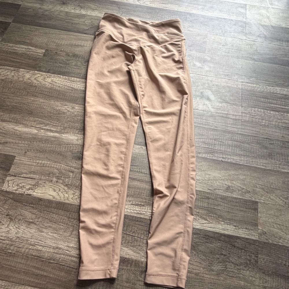 Sommer Ray Crossover High Waisted Leggings Womens Medium Nude Tan V-Cut Gym